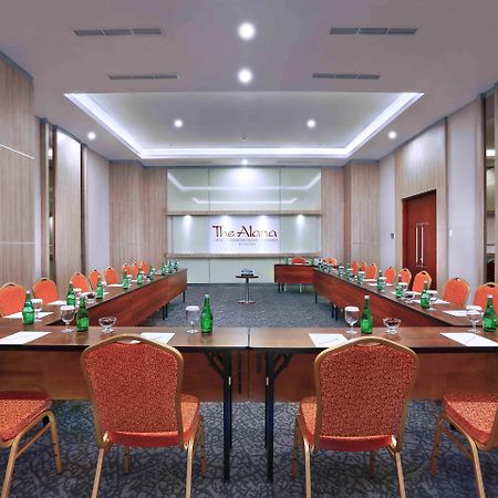 The Alana Yogyakarta Hotel And Convention Center Sleman  Zewnętrze zdjęcie