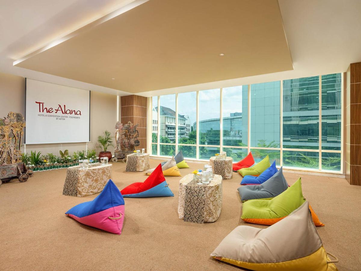 The Alana Yogyakarta Hotel And Convention Center Sleman  Zewnętrze zdjęcie