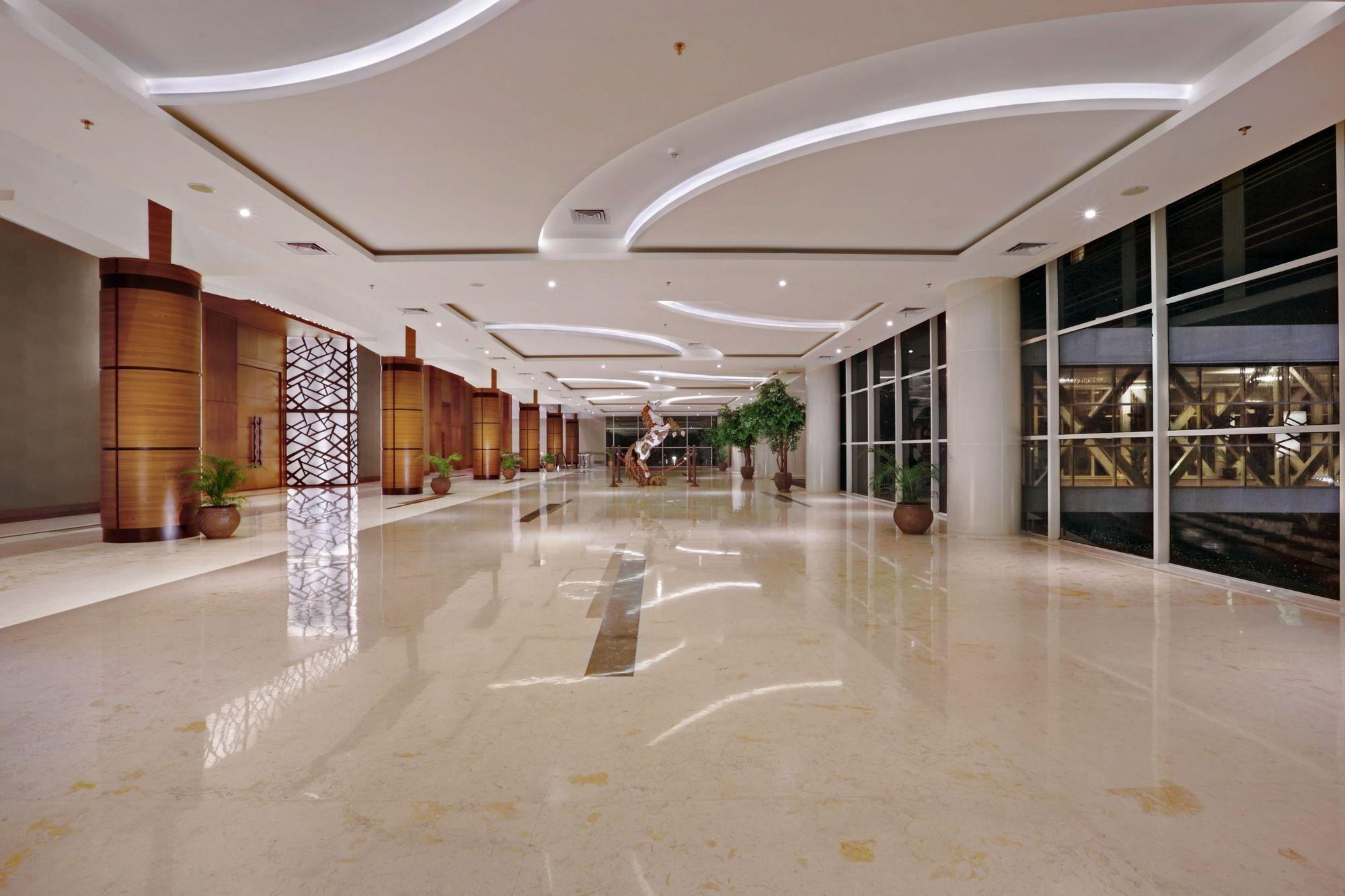 The Alana Yogyakarta Hotel And Convention Center Sleman  Zewnętrze zdjęcie