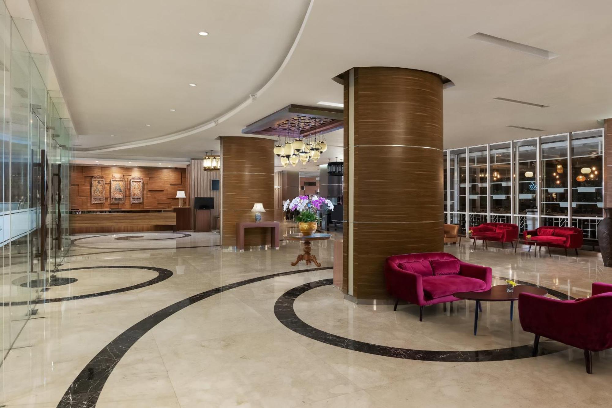 The Alana Yogyakarta Hotel And Convention Center Sleman  Zewnętrze zdjęcie