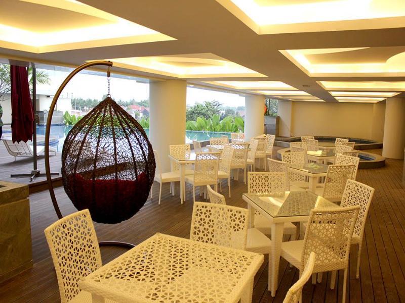 The Alana Yogyakarta Hotel And Convention Center Sleman  Zewnętrze zdjęcie